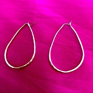 Lightweight hoop earrings